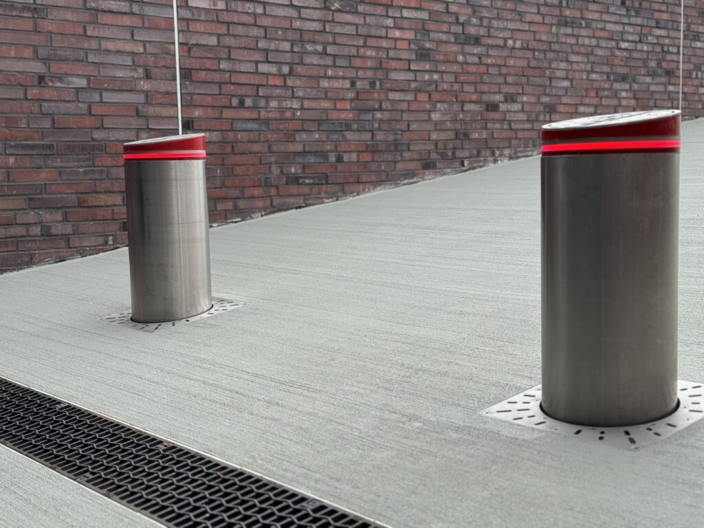 Poller kaufen Poller von PollerMax schneller Einbau Poller Innenstadt